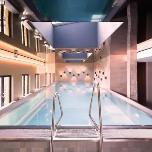 4* Aparthotel Adina