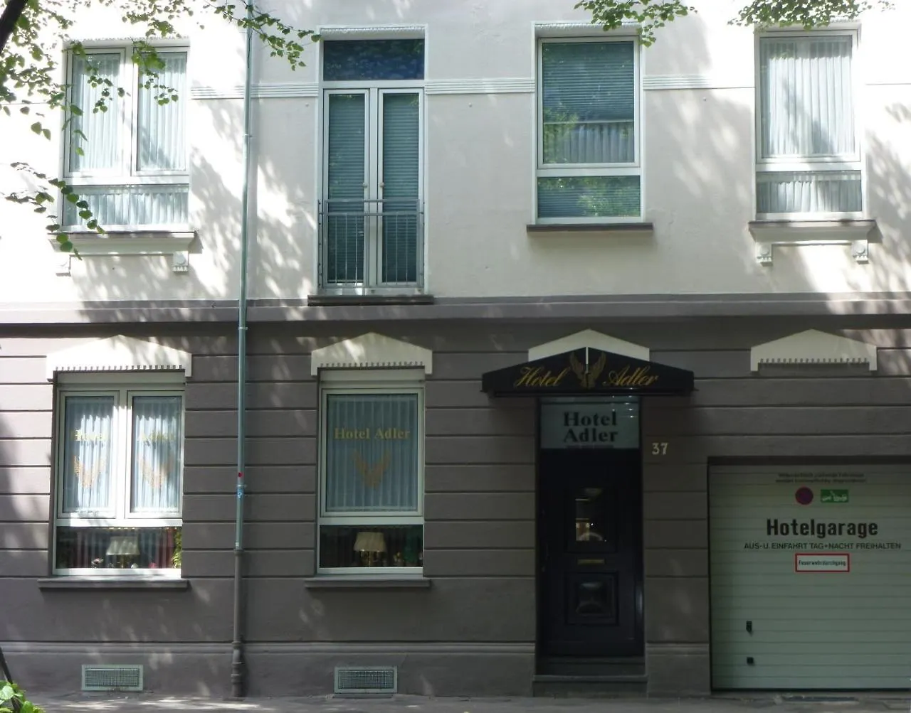 דיסלדורף Hotel Adler גרמניה